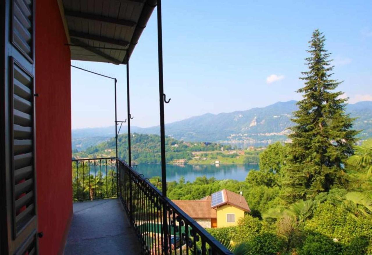 Domus Cusiana Complesso Vista Lago E Piscina Miasino 外观 照片