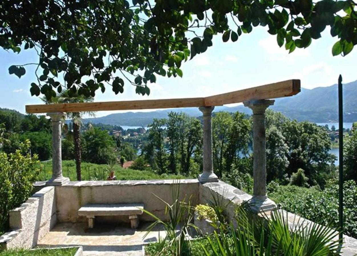 Domus Cusiana Complesso Vista Lago E Piscina Miasino 外观 照片